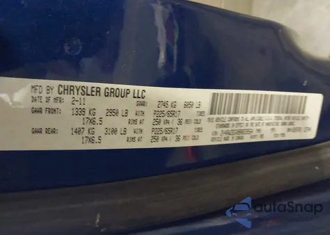 2011 Volkswagen Routan Se z USA, uszkodzony, nr VIN 2V4RW3DG0BR659564